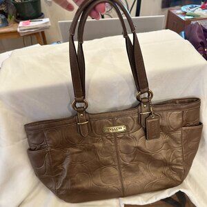 Coach Gallery Embossed Signature C Tote F20742 Inside Needs Cleaning